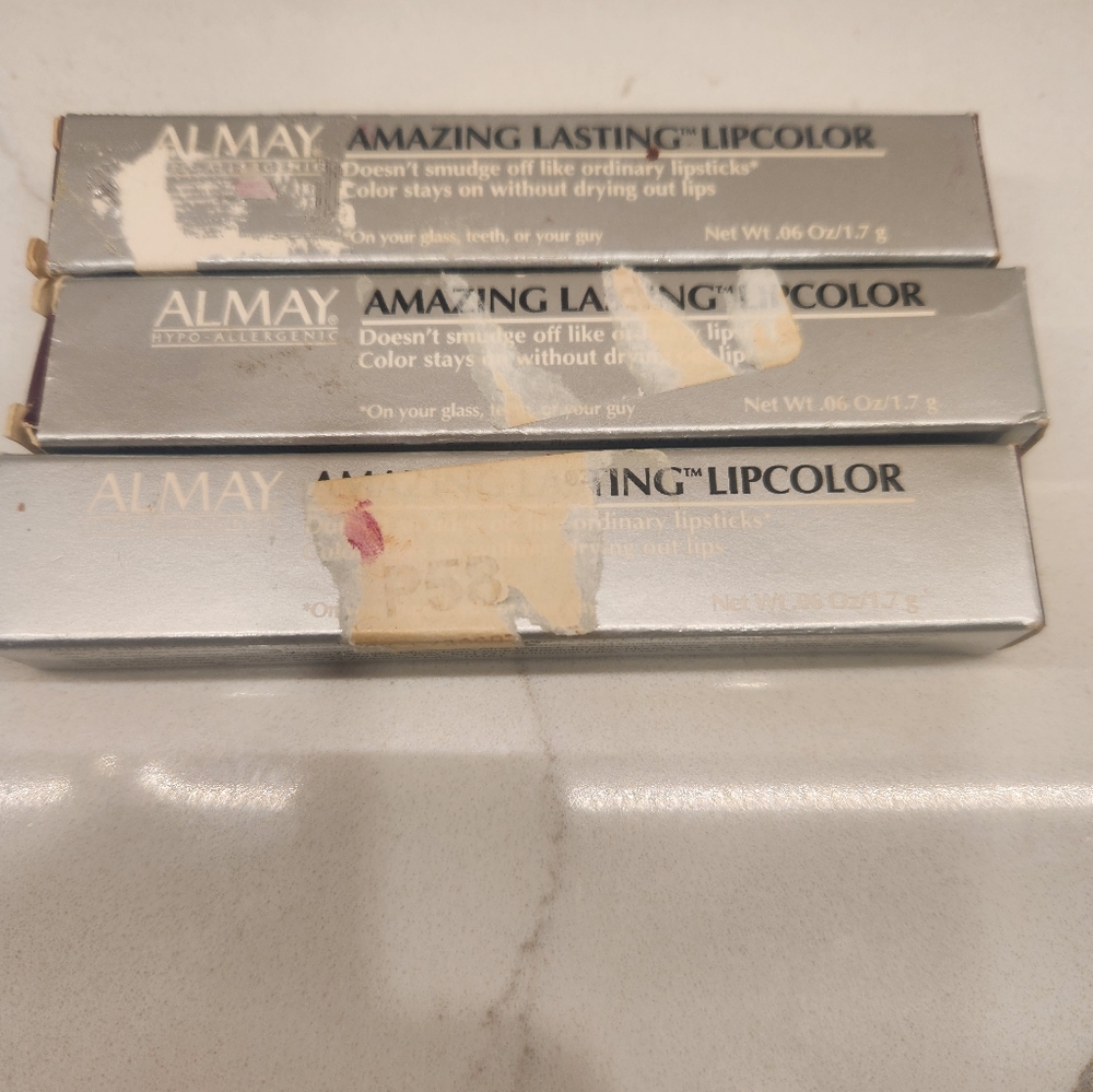 Almay Amazing Lasting Lipcolor Set‎
